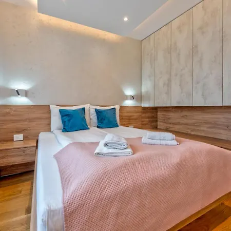 Pino Silvestre Ii - Sir Oliver Appartamento Zlatibor