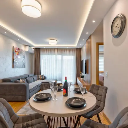 Pino Silvestre Ii - Sir Oliver Apartment *